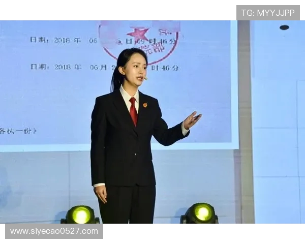 杨丽专访：从初学者到滑板高手的成长故事与心路历程